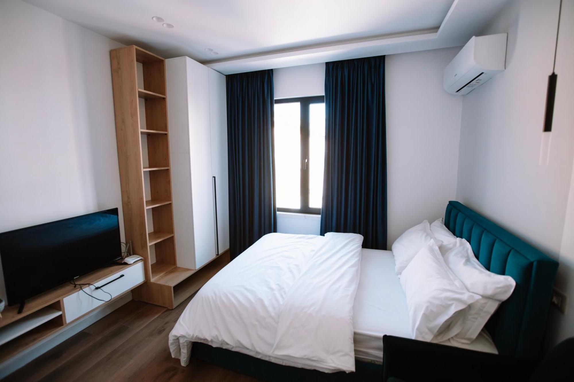Barrikada Str Modern Apartments - The Nest تيرانا المظهر الخارجي الصورة
