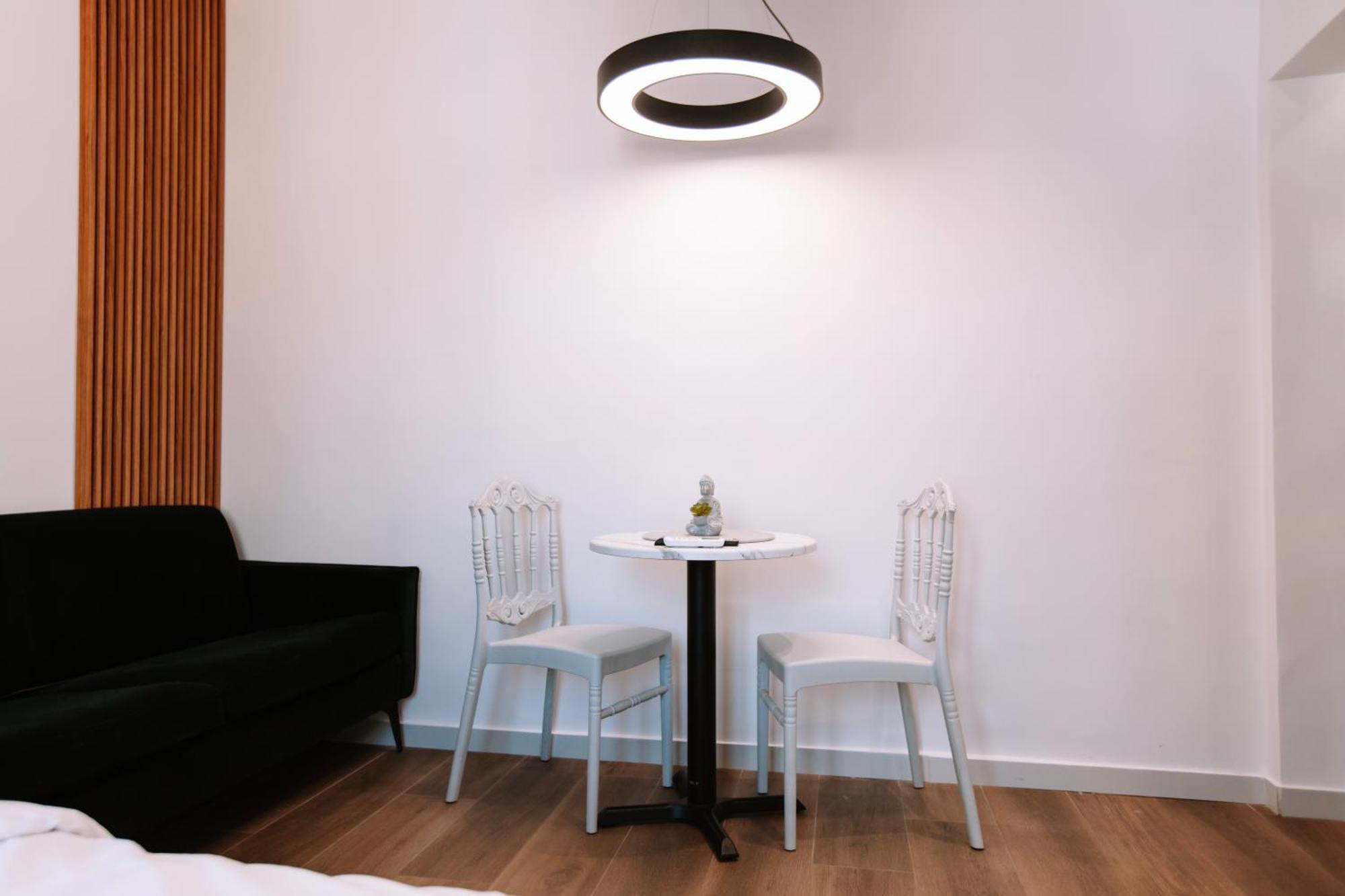 Barrikada Str Modern Apartments - The Nest تيرانا المظهر الخارجي الصورة